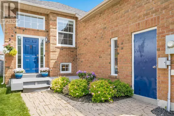 Barrie (holly), ON L4N8C9,16 ATHABASKA ROAD