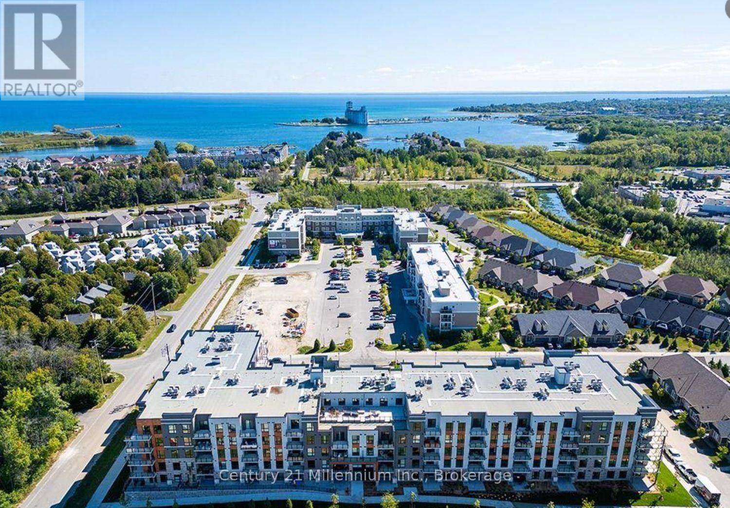4 Kimberly LN #324, Collingwood, ON L9Y5T6