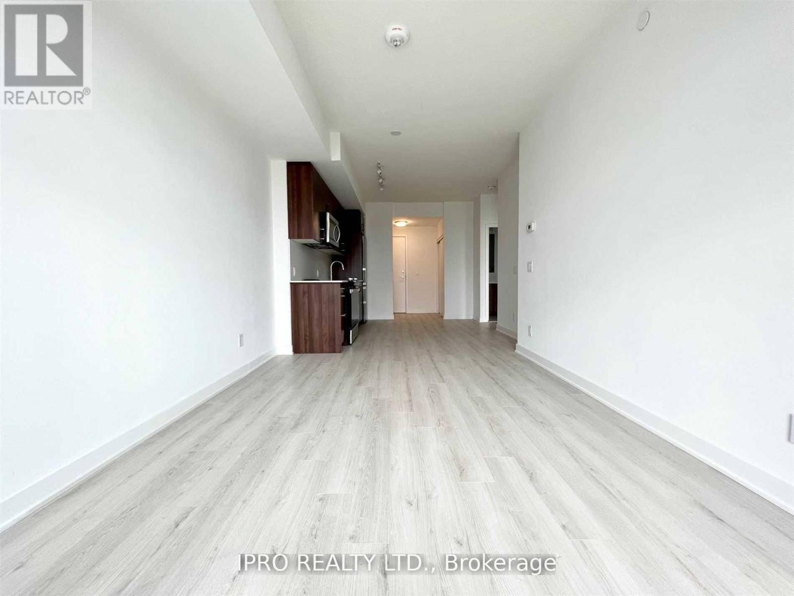 Barrie (painswick South), ON L4N4E8,681 Yonge ST #330