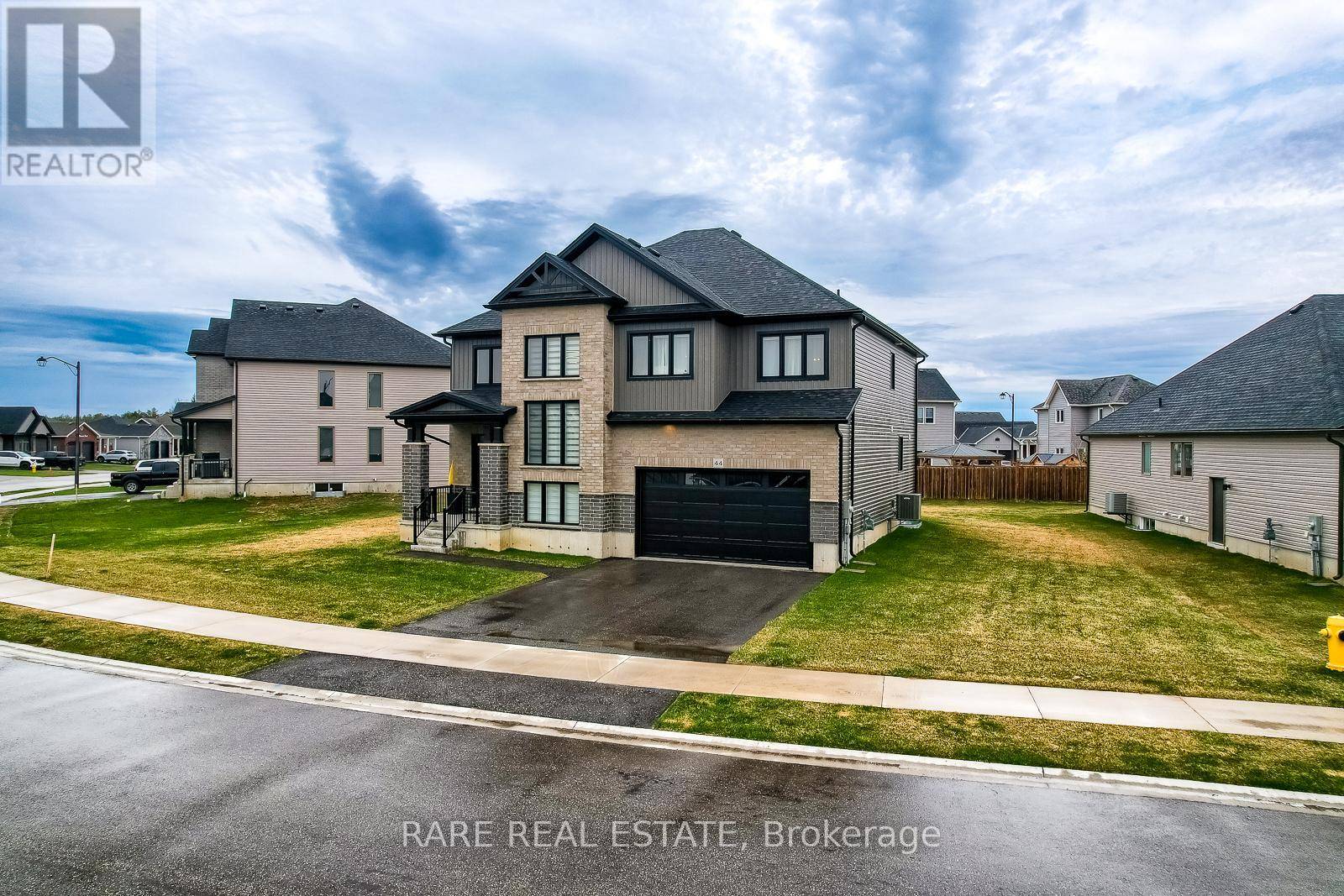 Springwater (elmvale), ON L0L1P0,44 ALLENWOOD ROAD