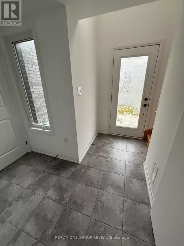 Barrie (painswick South), ON L9J0N1,67 FAIRLANE AVENUE