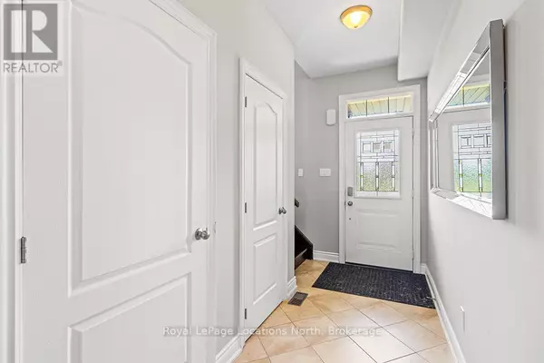 Collingwood, ON L9Y0H5,103 GARBUTT CRESCENT
