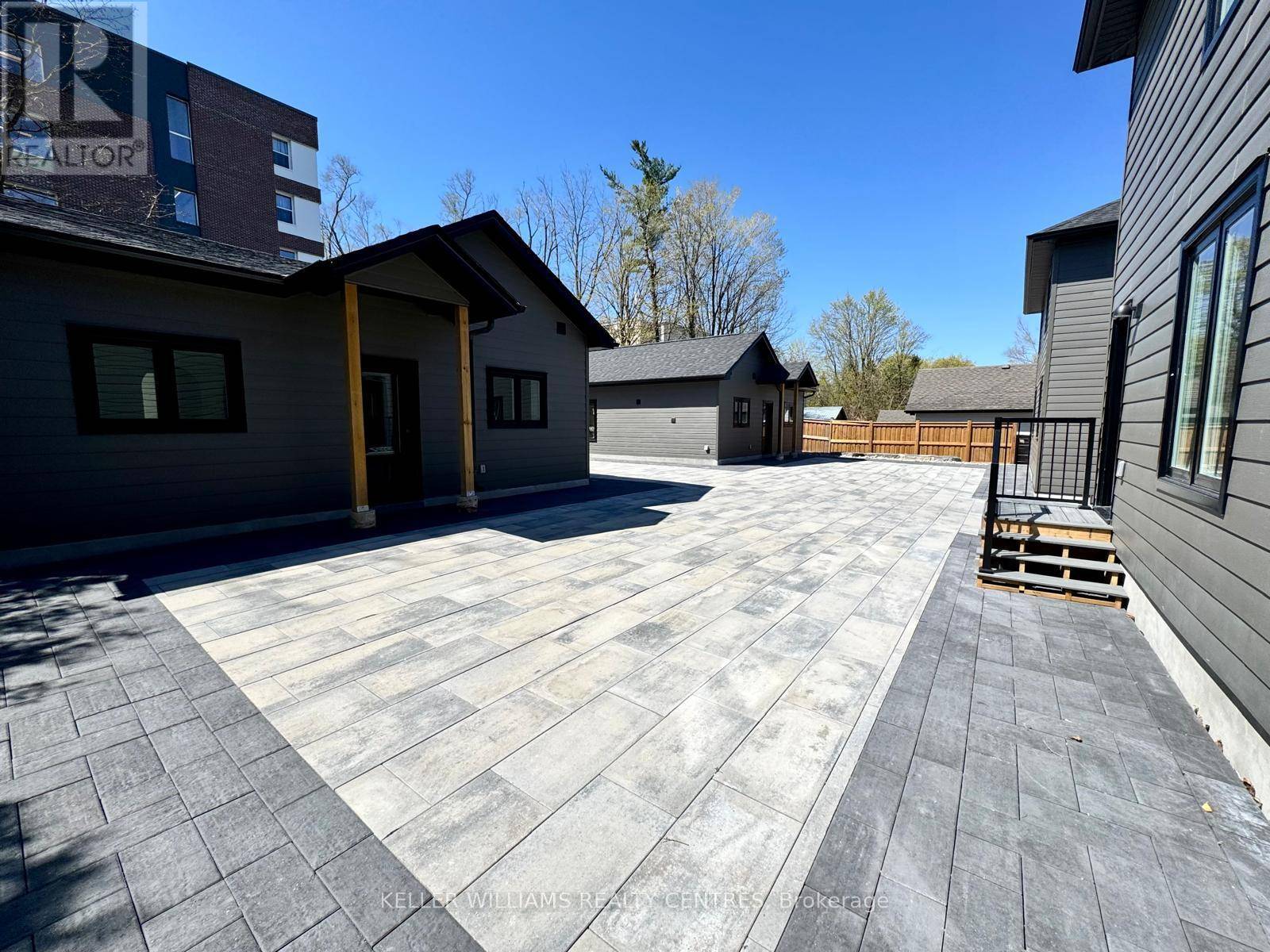 Barrie (allandale), ON L4N2T8,65 Holgate ST #GRDN