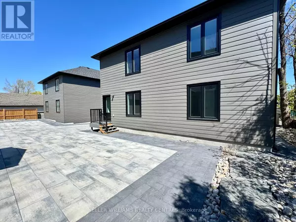 Barrie (allandale), ON L4N2T8,65 Holgate ST #UPPER
