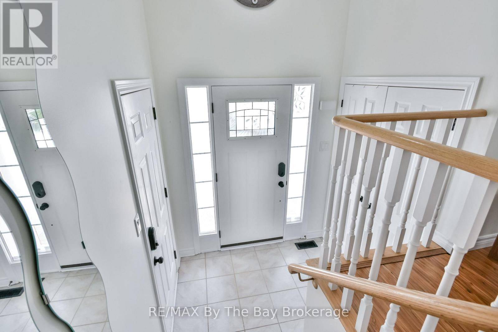 Wasaga Beach, ON L9Z2Z1,336 ROBINSON ROAD