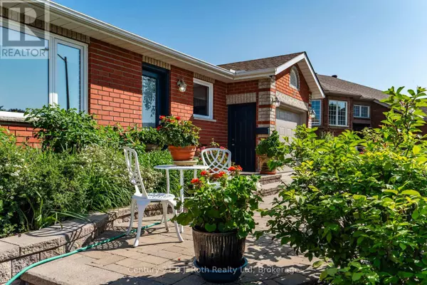 Penetanguishene, ON L9M2G6,17 CHARLES STREET
