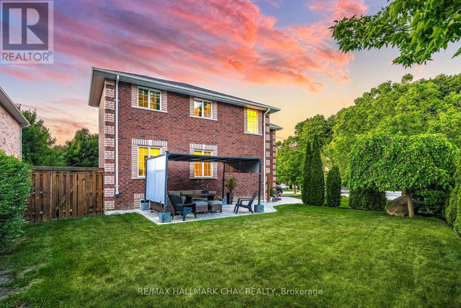 Barrie (ardagh), ON L4N0S8,28 BLOOM CRESCENT