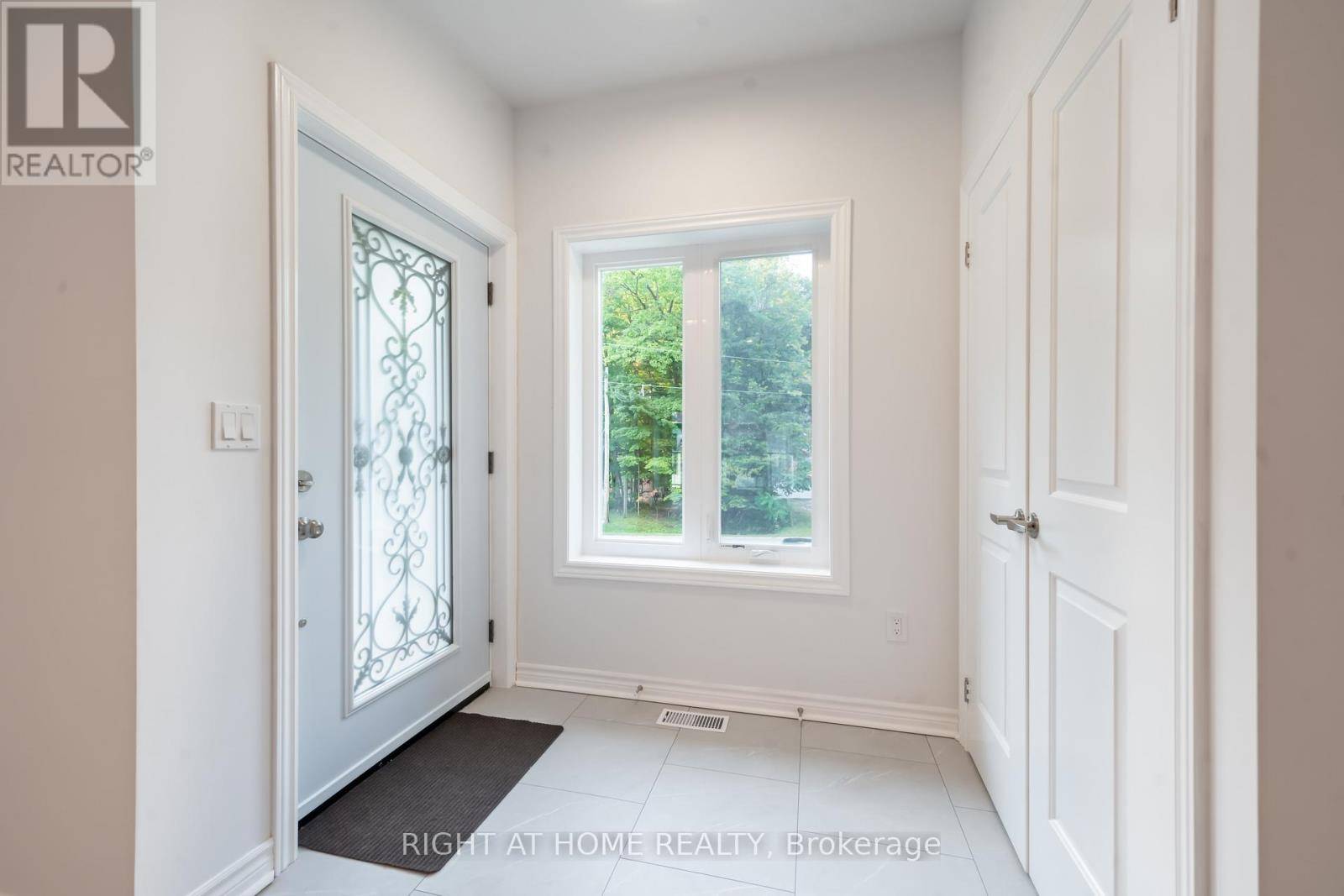 50 BREITHAUPT CRESCENT, Tiny, ON L9M0B2