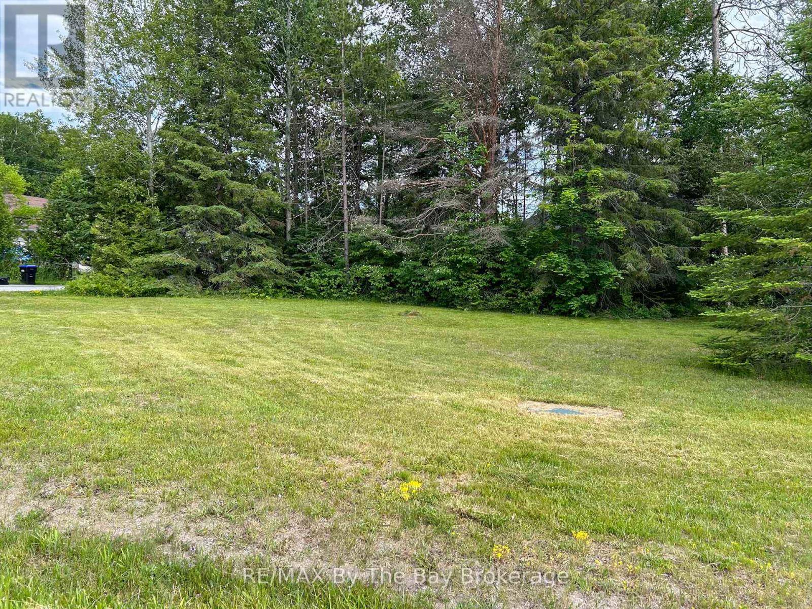 Wasaga Beach, ON L9Z1W7,3057 MOSLEY STREET