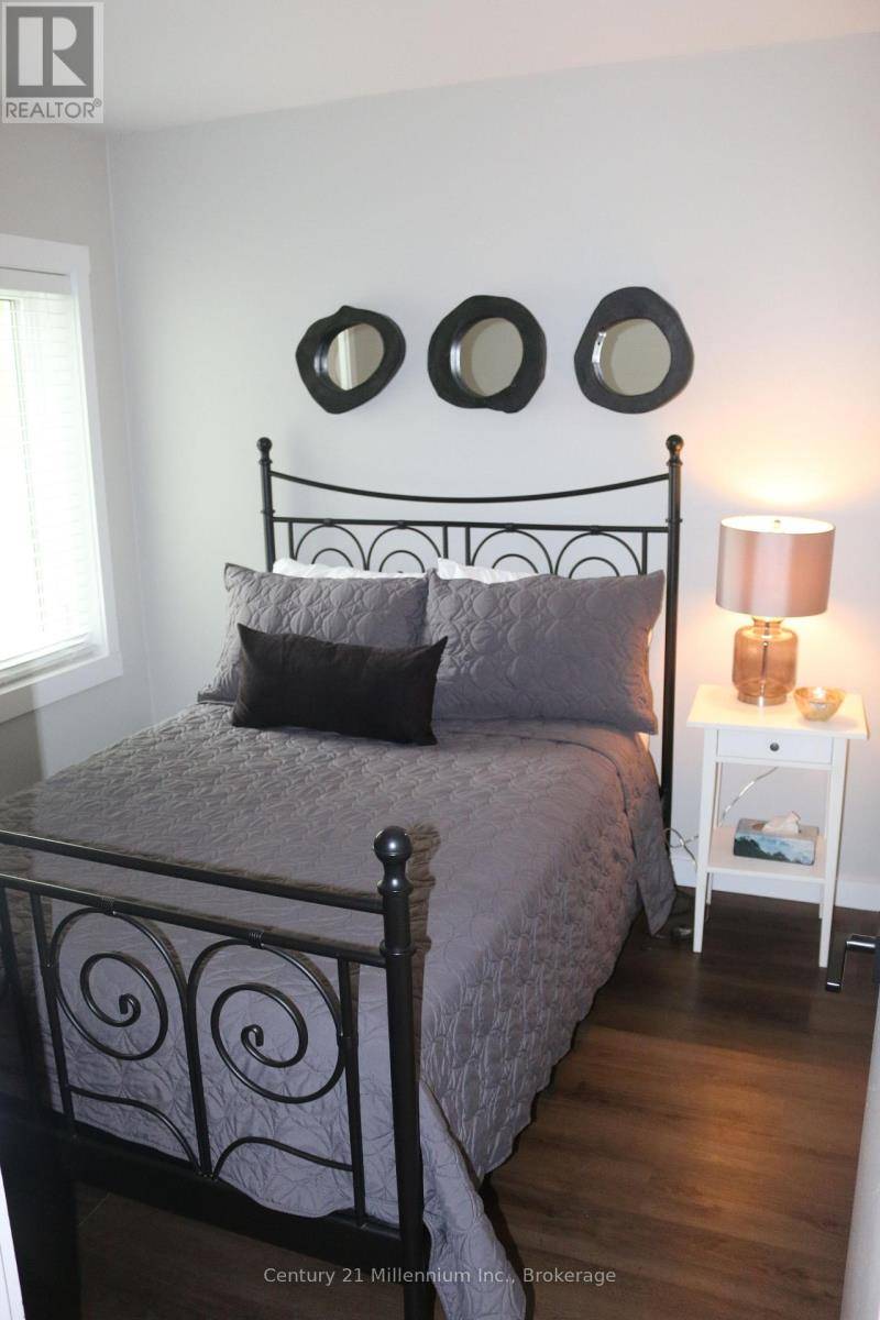 Collingwood, ON L9Y5B4,452 OXBOW CRESCENT