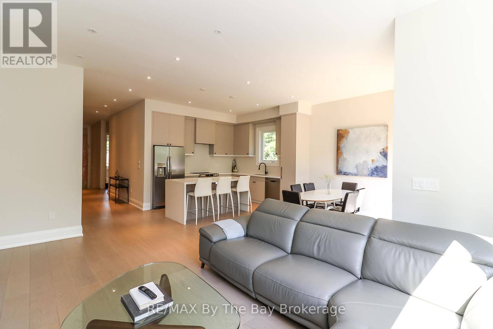 Wasaga Beach, ON L9Z1Y3,35 48TH STREET N