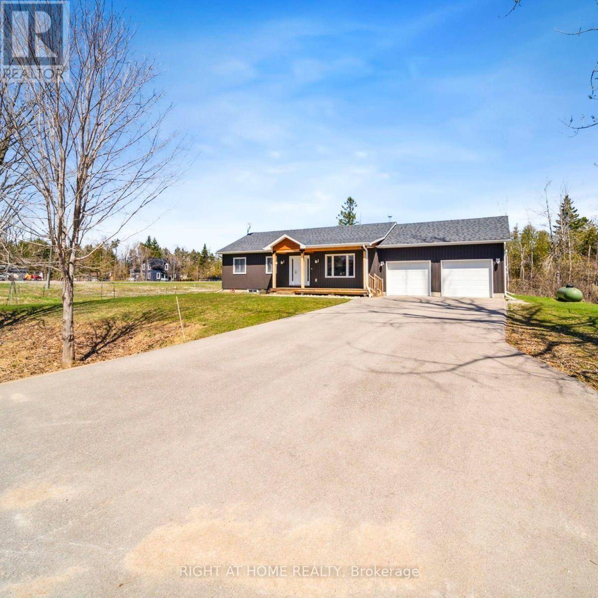 Ramara, ON L3V0S2,4000 JOYCE AVENUE