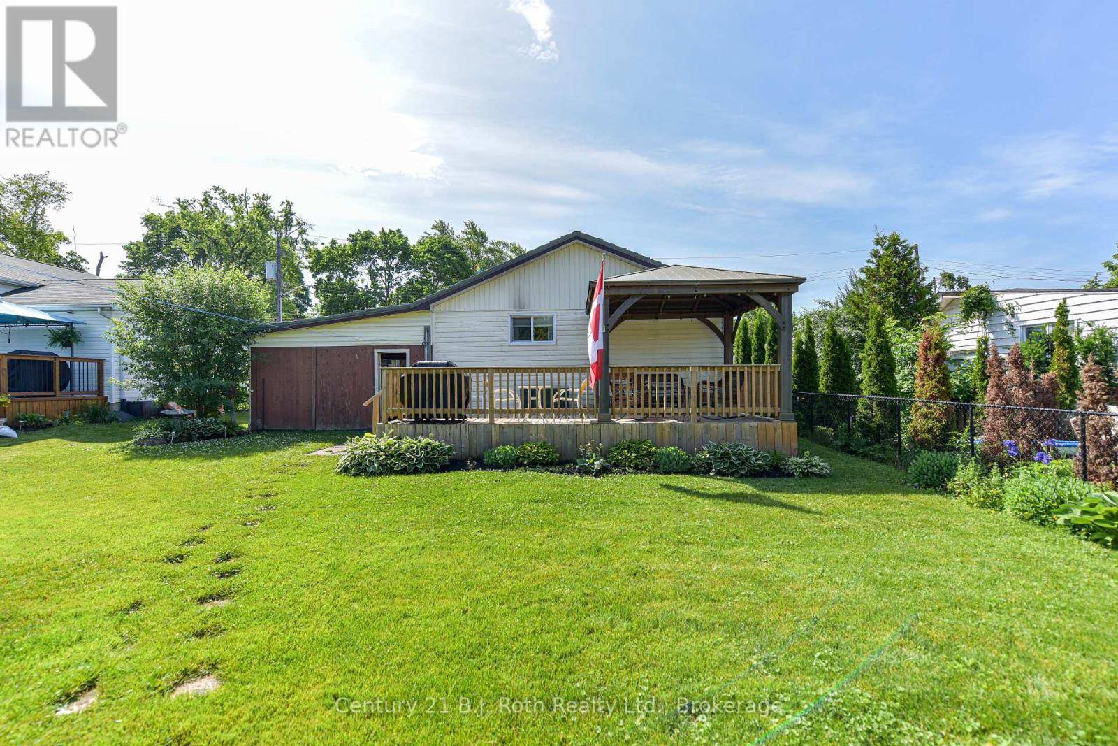 Orillia, ON L3V1J5,56 BOND STREET