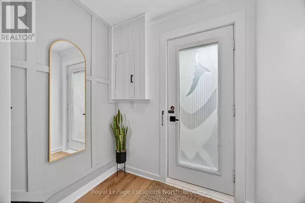 Collingwood, ON L9Y5B4,5 Dawson DR #305