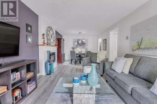 Barrie (ardagh), ON L4N6W9,1 Quail CRES #106