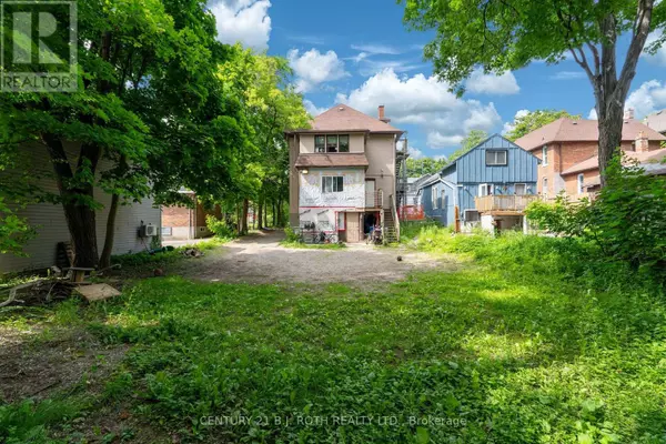 Barrie (city Centre), ON L4M1P4,63 MCDONALD STREET