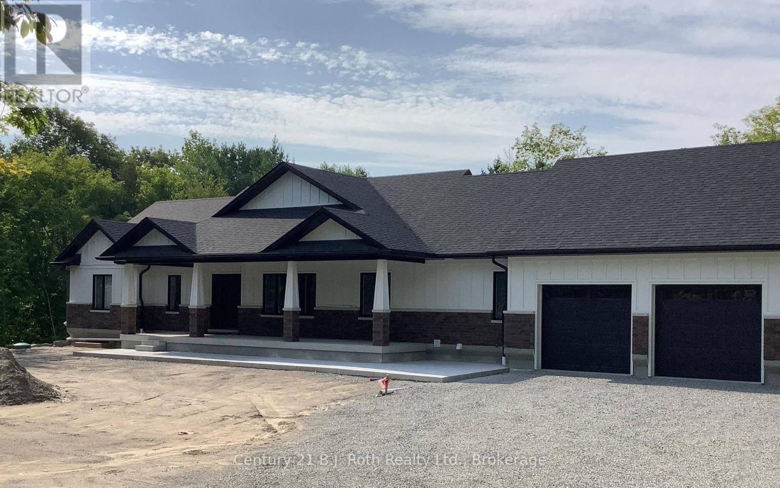 14 GREENLAW COURT, Springwater, ON L0L1V0