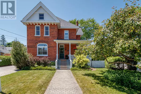 Collingwood, ON L9Y2R4,284 MAPLE STREET