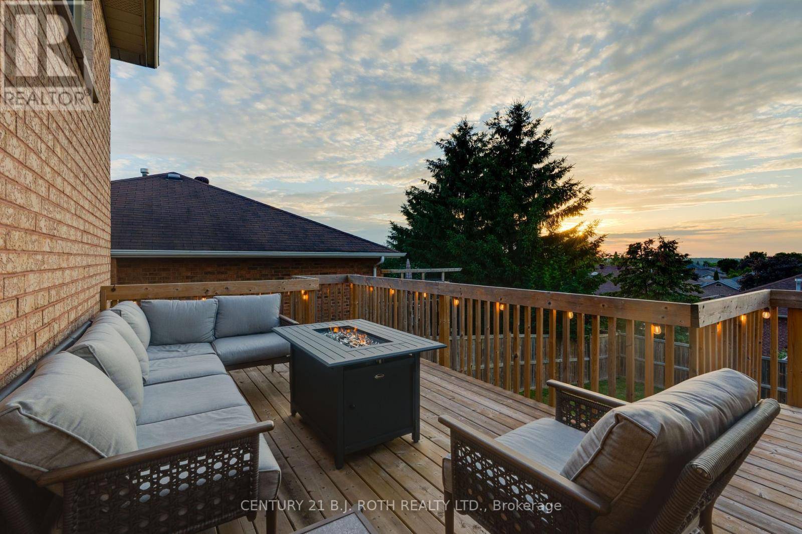 Orillia, ON L3V7S5,258 COLLEGIATE DRIVE