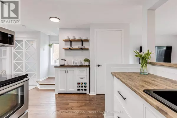 Barrie (holly), ON L4N9L2,101 BLACK CHERRY CRESCENT