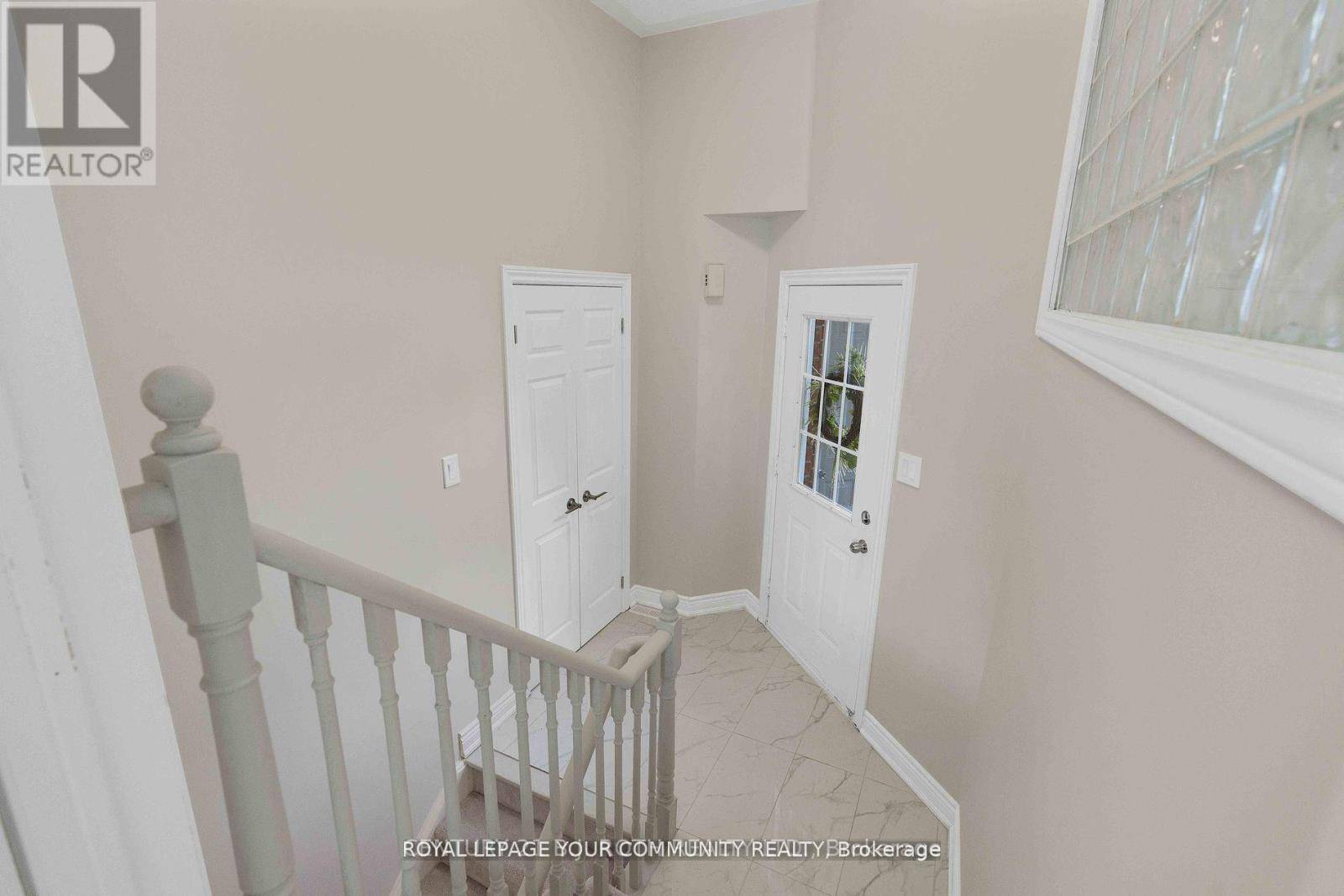 Barrie (holly), ON L4N0E2,47 HOLLY MEADOW ROAD S