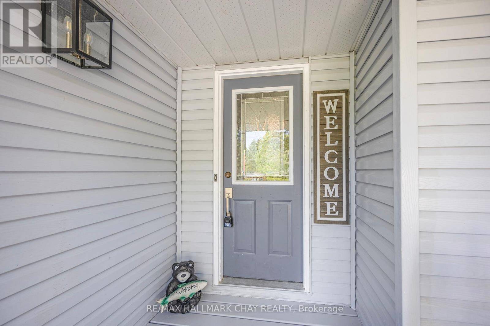 Oro-medonte (hawkestone), ON L0L1T0,2330 LAKESHORE ROAD E