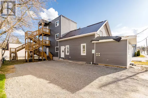 99 Colborne ST West #C, Orillia, ON L3V2Y8