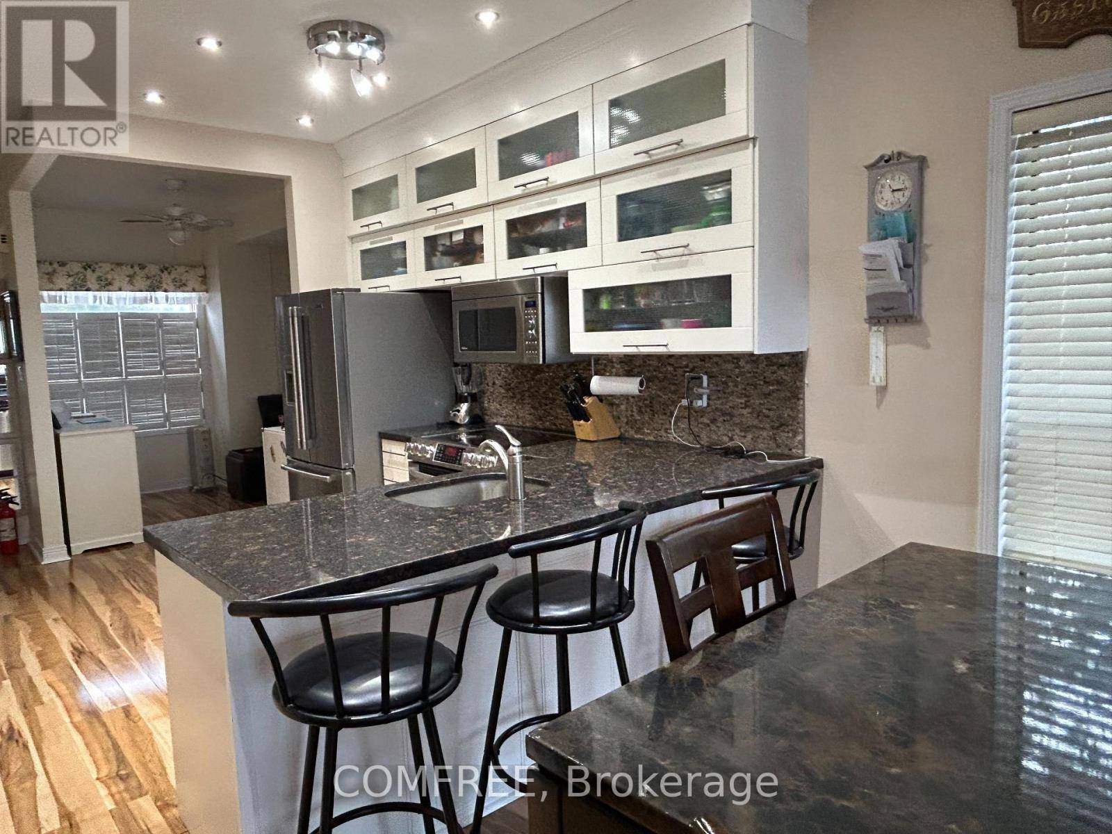 Wasaga Beach, ON L9Z2L6,216 River RD East #1