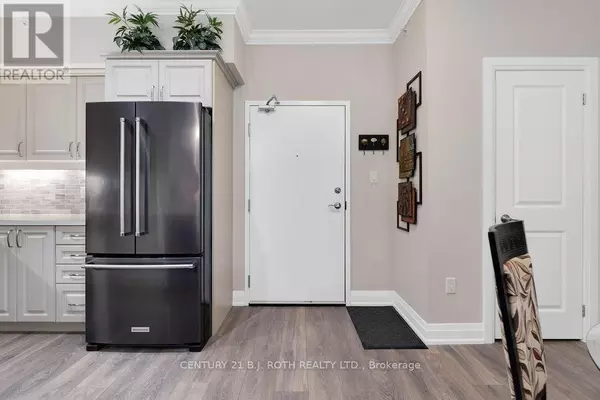 Barrie (0 West), ON L9J0H4,304 ESSA RD #110