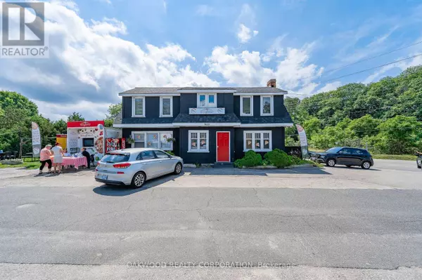 Oro-medonte, ON L3V6H2,8626 HIGHWAY 12 W