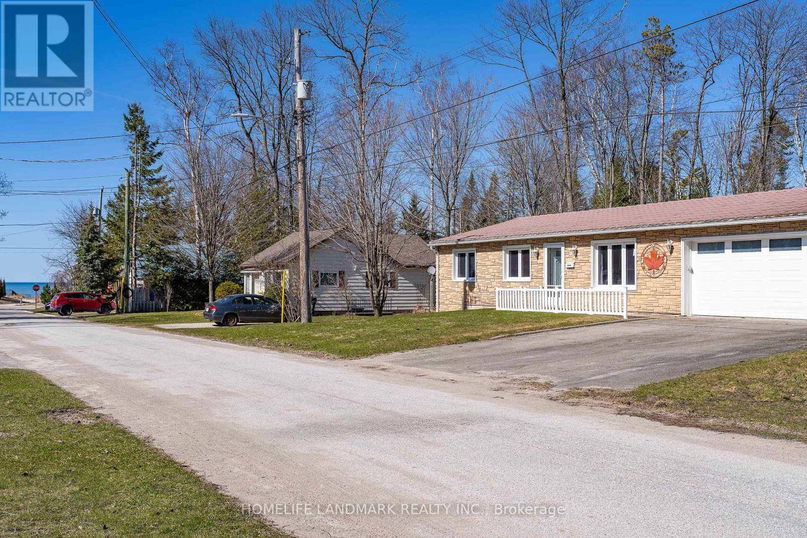 Wasaga Beach, ON L9Z1V4,19 62ND STREET N
