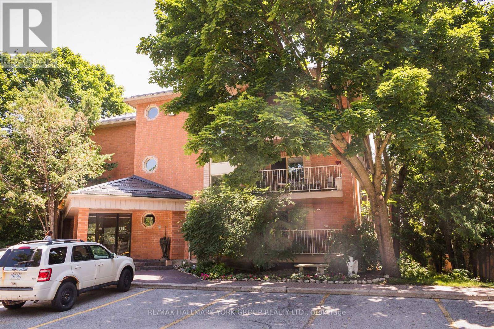 260 Leacock DR #406, Barrie (letitia Heights), ON L4N7V9