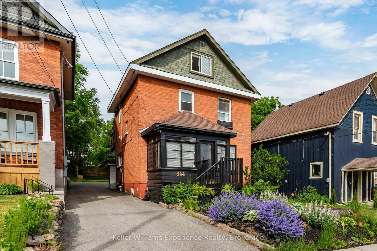 Midland, ON L4R3P2,344 FIRST STREET