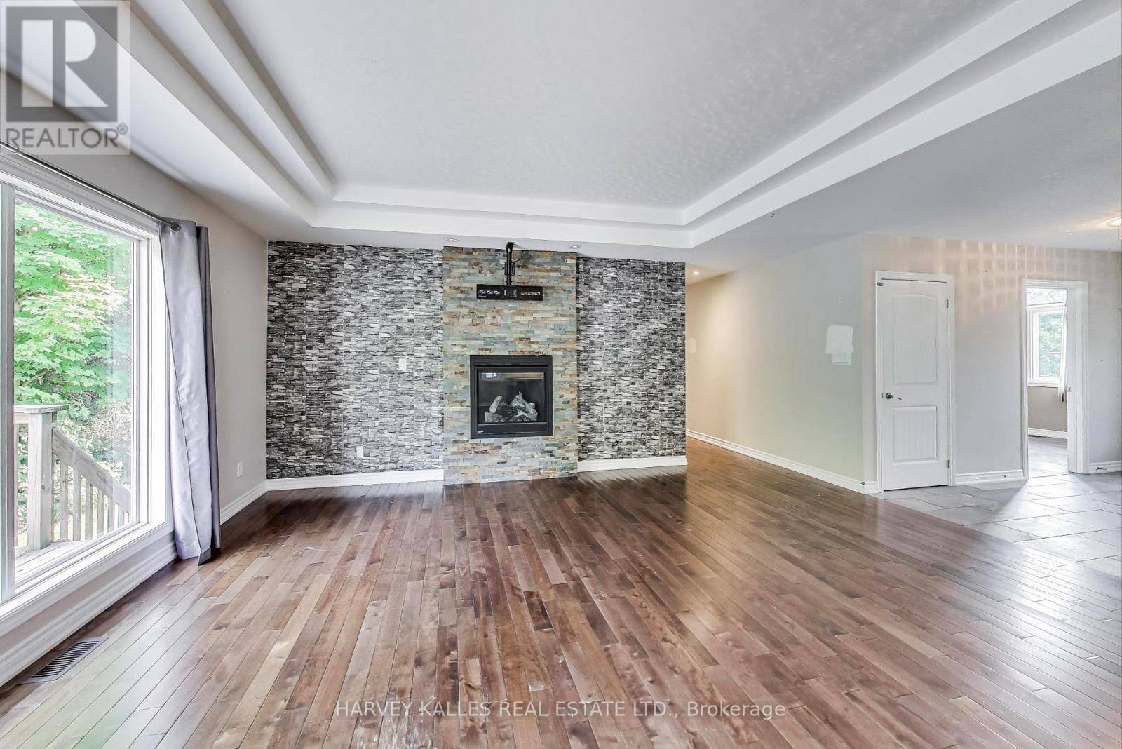 Oro-medonte, ON L0L1T0,3 JERMEY LANE