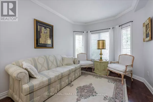 Barrie (painswick South), ON L4N0V7,146 RAYMOND CRESCENT