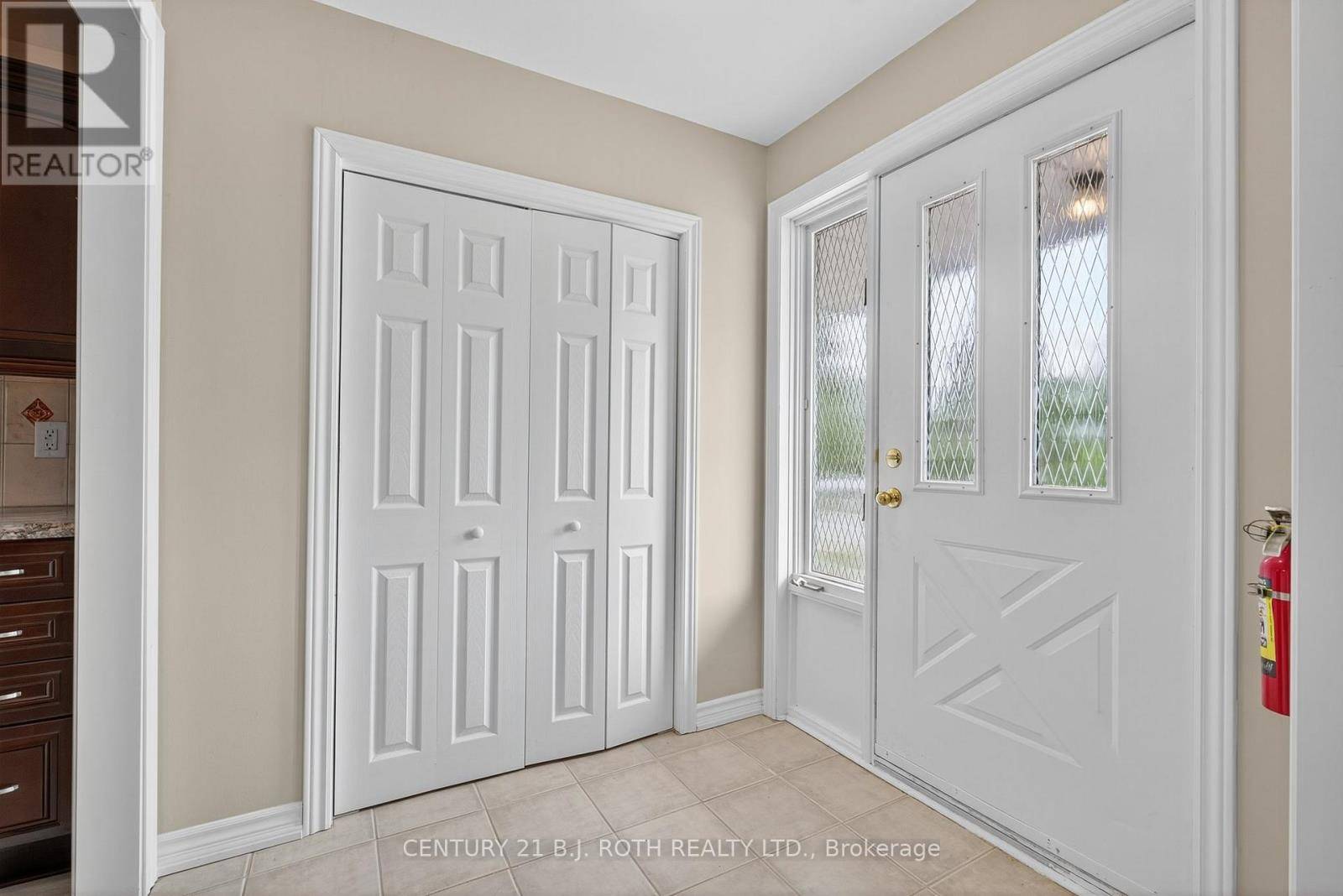 Barrie (sunnidale), ON L4N4P9,120 KOZLOV STREET
