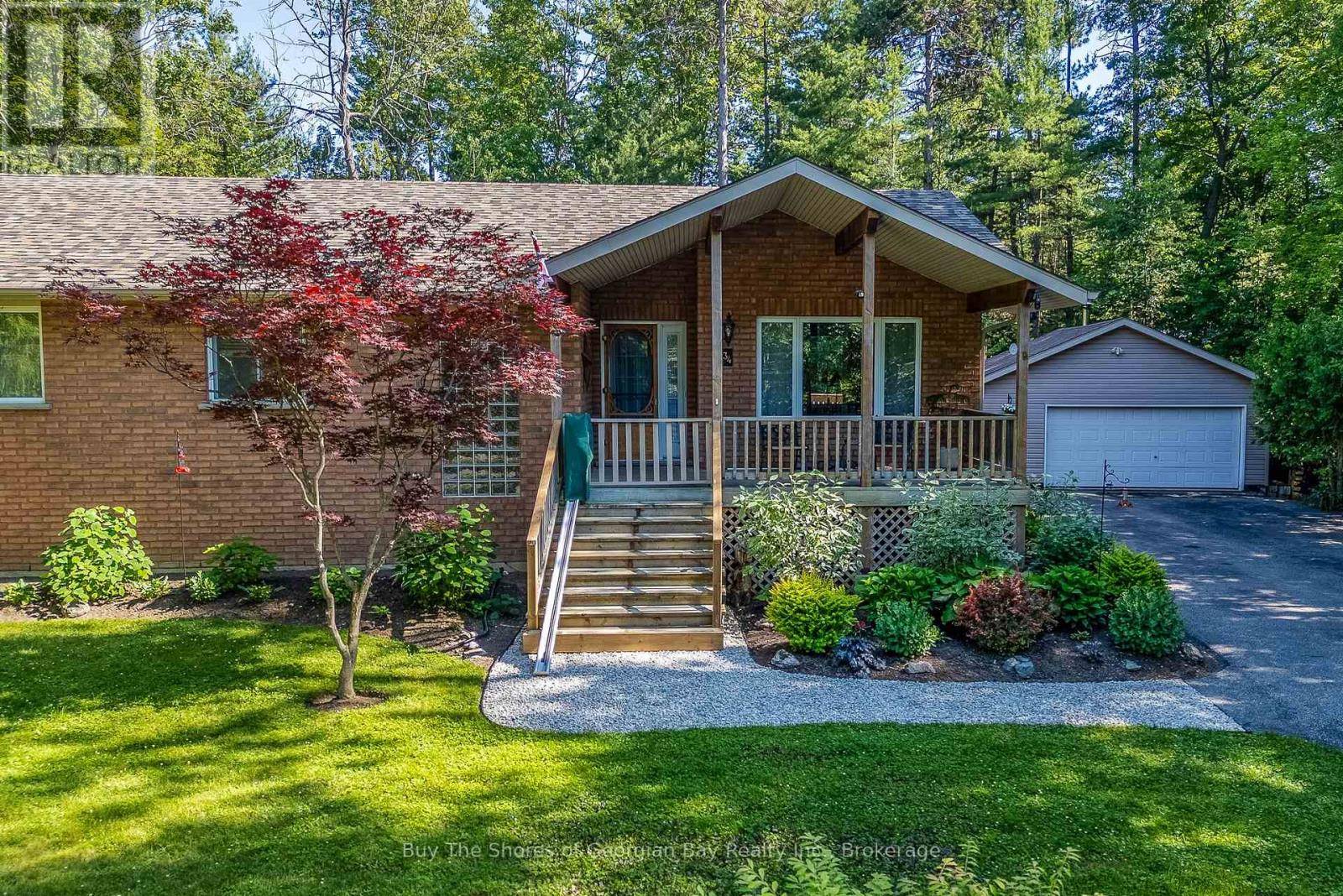 34 PINESHORE CRESCENT E, Tiny, ON L0L2T0