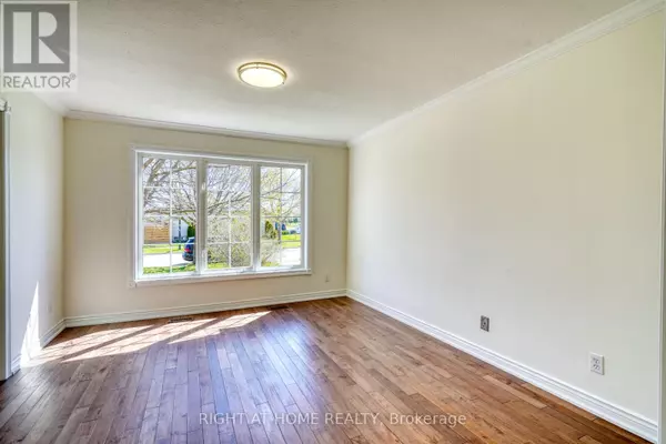 Barrie (holly), ON L4N7M1,24 O'shaughnessy CRES #Main Fl