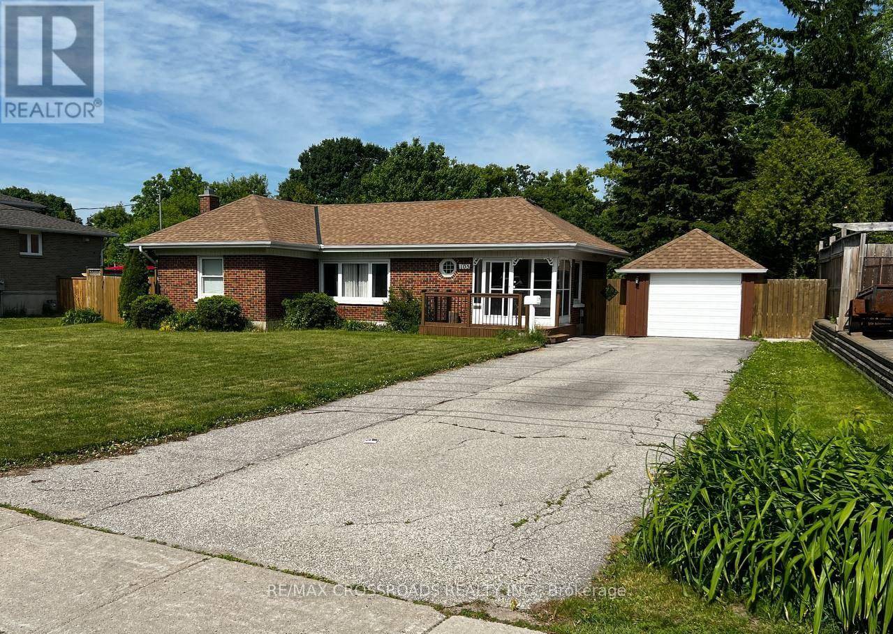 Barrie (allandale Heights), ON L4N3P3,105 BAYVIEW DRIVE