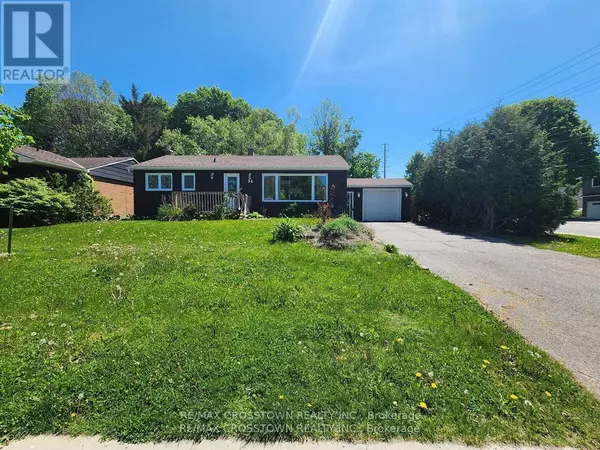 Orillia, ON L3V2S7,56 Elmer AVE #Lower