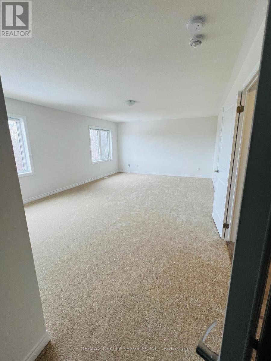 Wasaga Beach, ON L9Z0N7,13 DEL RAY CRESCENT