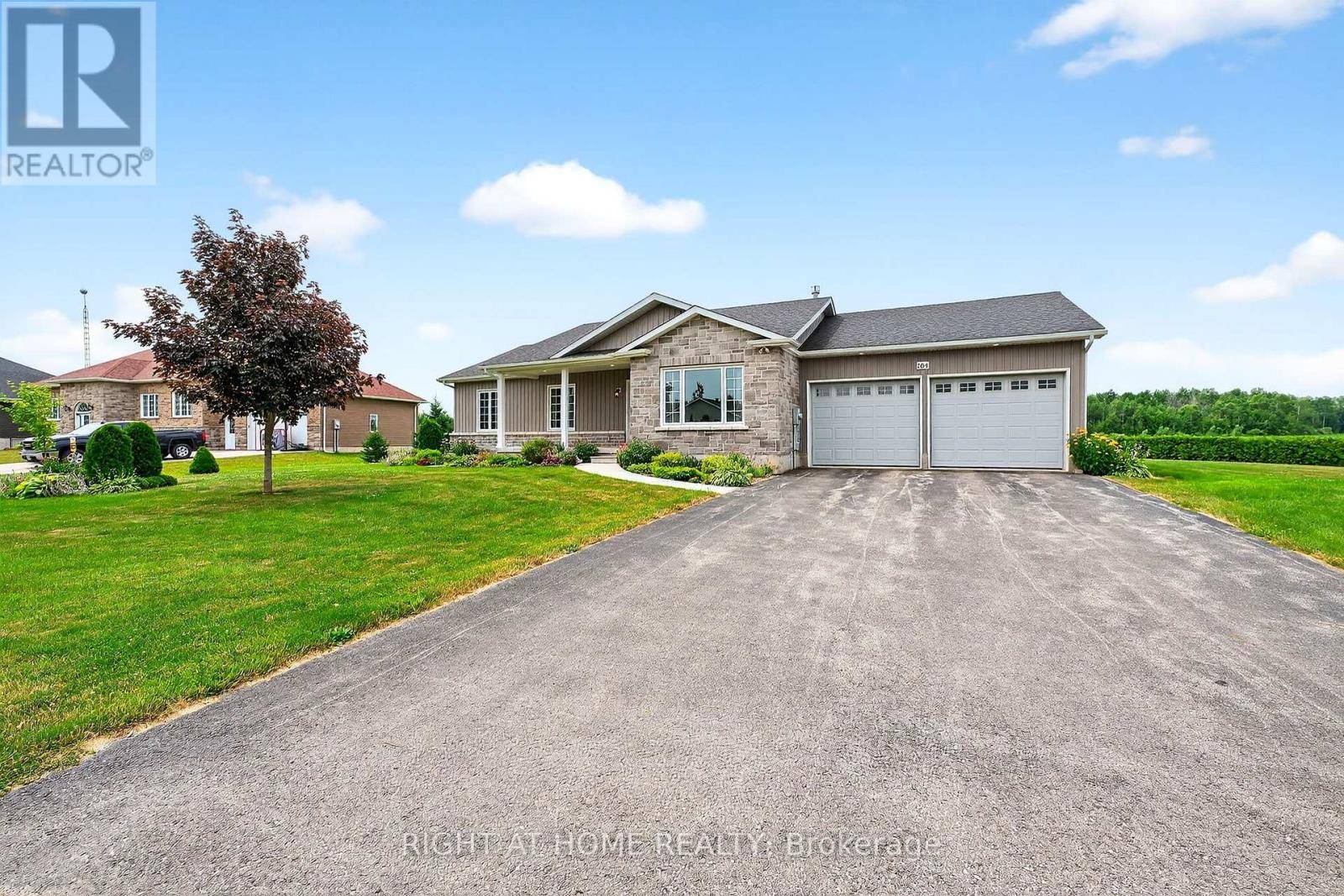 Clearview (new Lowell), ON L0M1N0,164 SWITZER STREET
