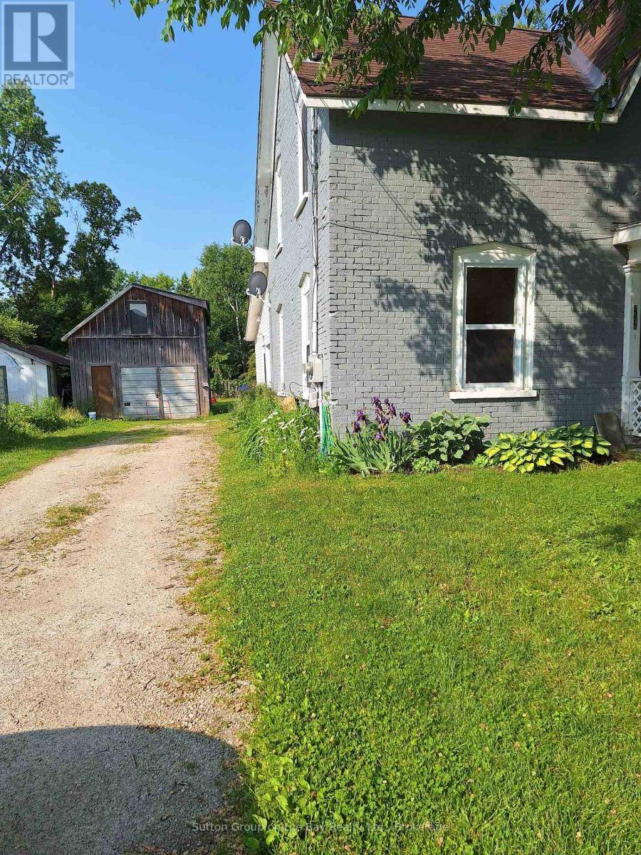 Clearview (stayner), ON L0M1S0,215 CEDAR STREET