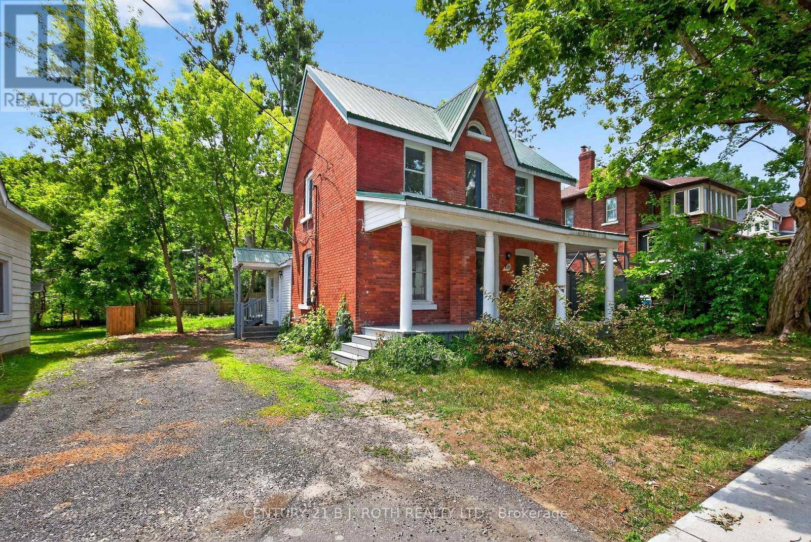 153 LACLIE STREET, Orillia, ON L3V4N1