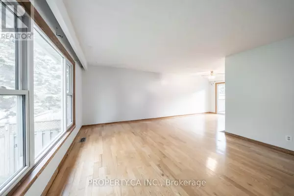 Orillia, ON L3V4Y6,427 JAMIESON DRIVE