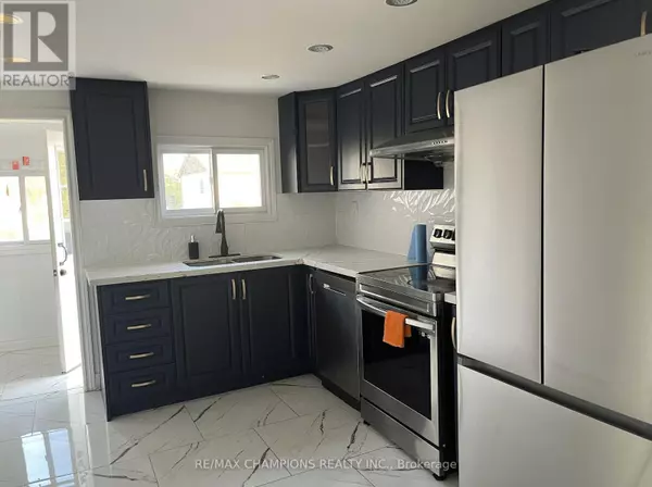 Barrie (lakeshore), ON L4N2K8,112 JOHN STREET