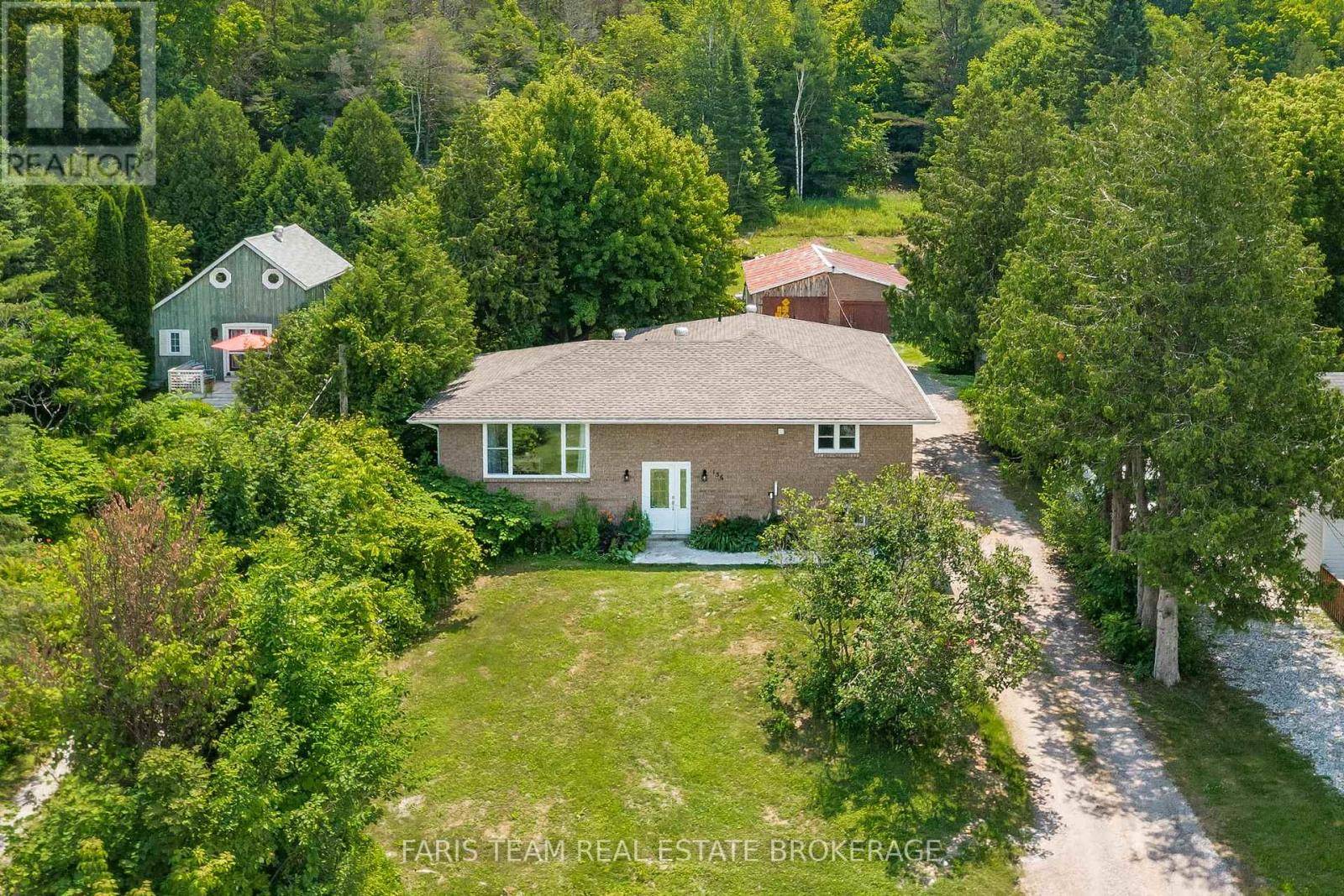 136 POYNTZ STREET, Penetanguishene, ON L9M1P4