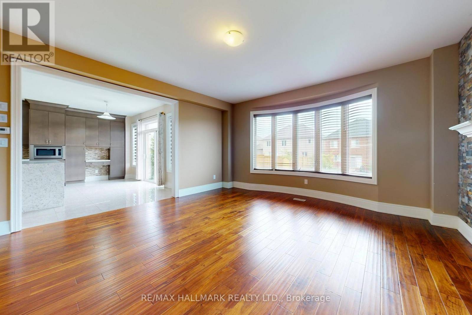 Springwater (minesing), ON L4M4S4,61 MCISAAC DRIVE