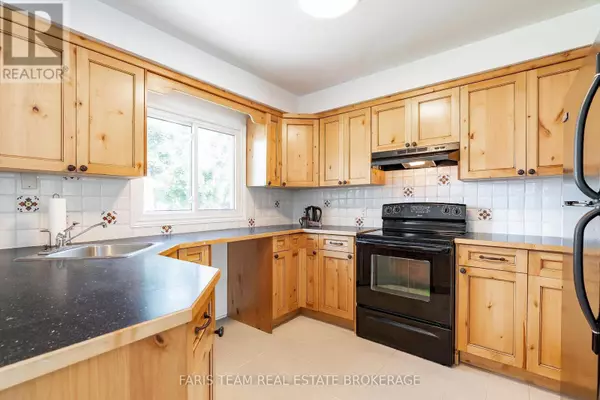 Barrie (sunnidale), ON L4N5N4,32 JANICE DRIVE