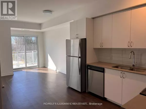 56 Lakeside TER #202, Barrie (little Lake), ON L4M7B9